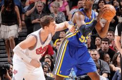 开云体育入口-马刺遭遇惨败，步行者全队表现亮眼