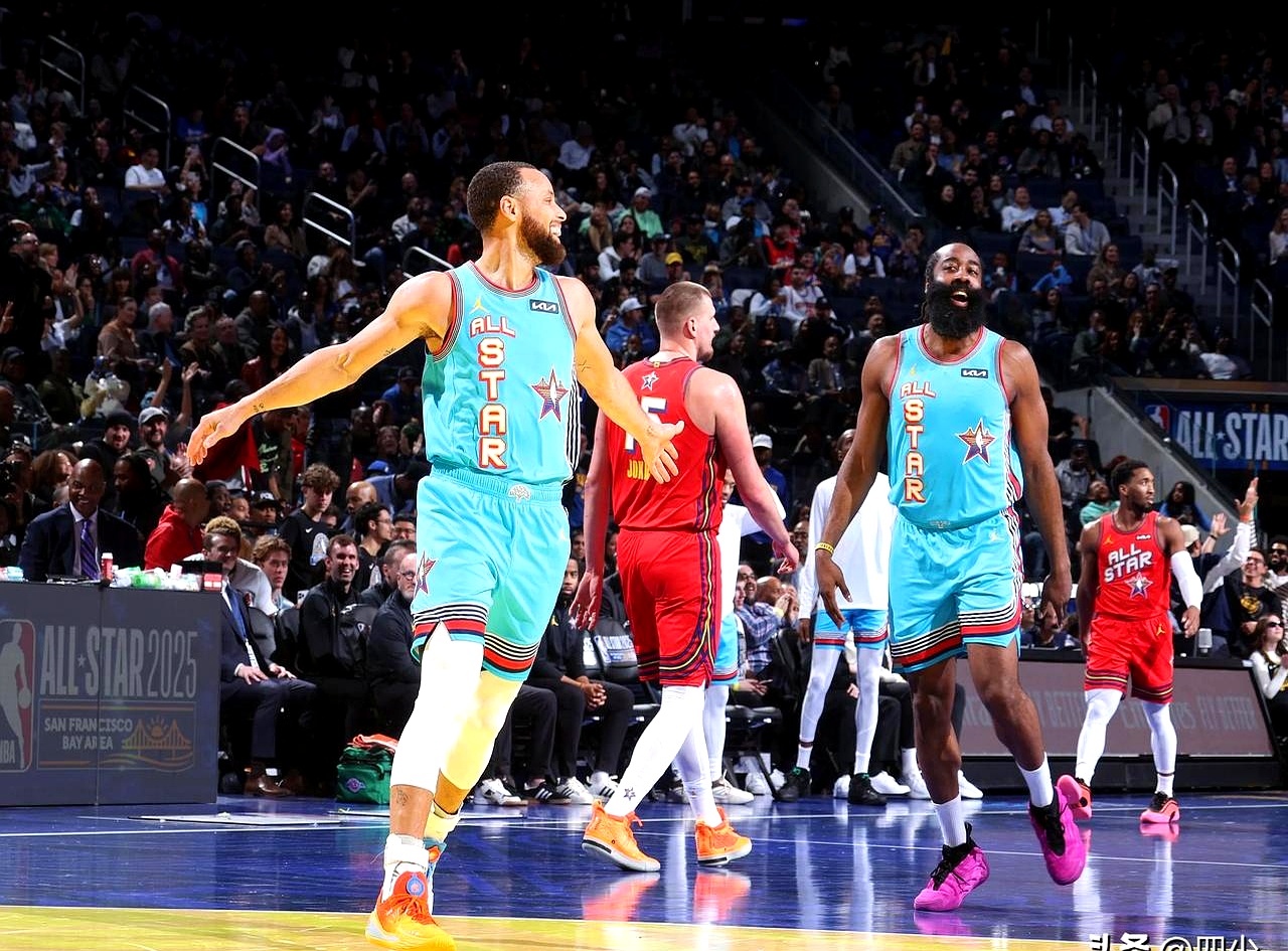 火箭再胜骑士，哈登准三双表现稳定