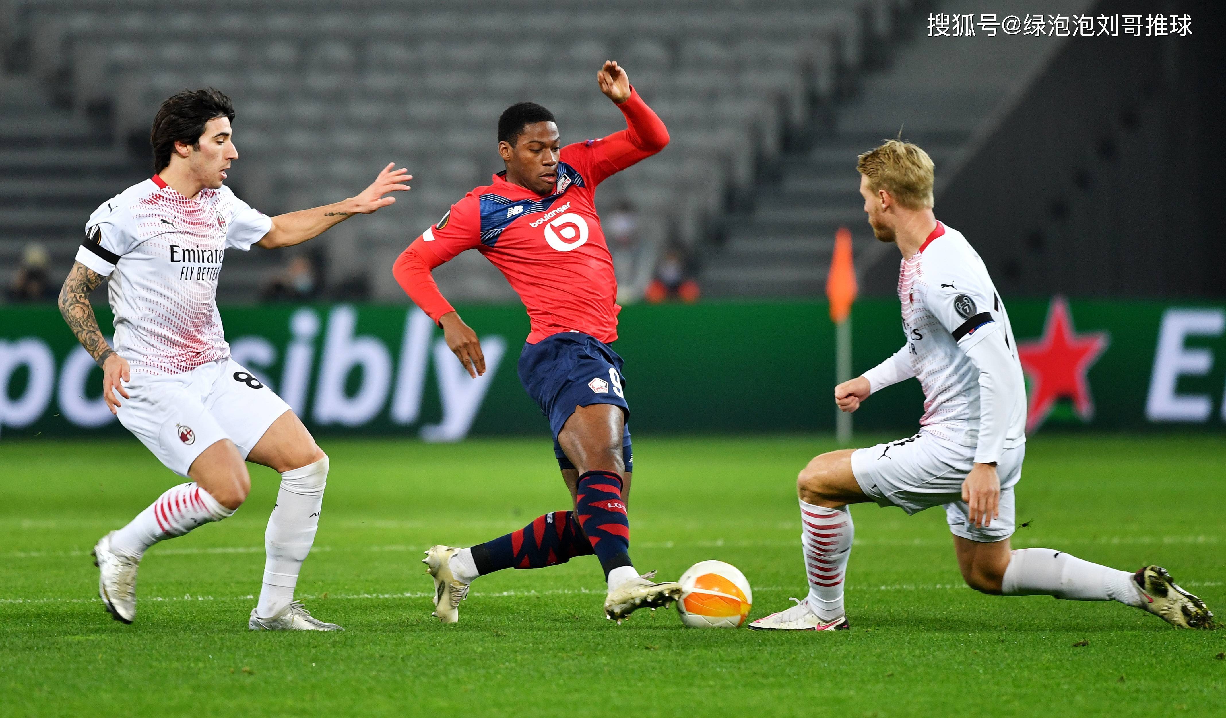 马赛队主场轻取对手，领跑法甲联赛