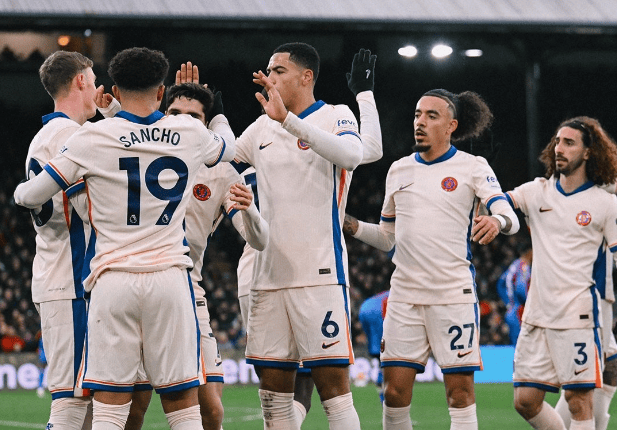 包含切尔西客场一败，连胜终结失利追赶积分的词条